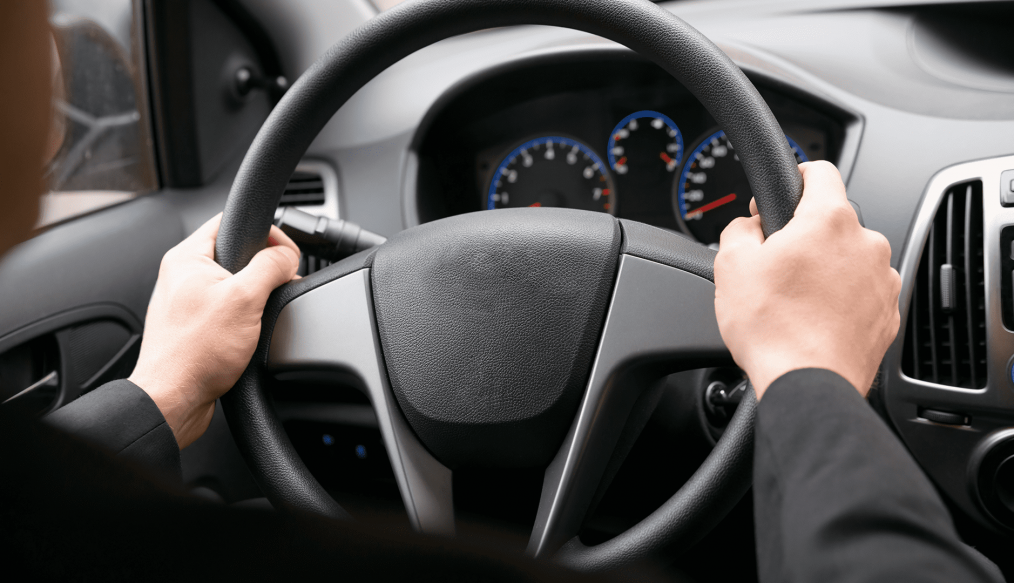 Saiba o que pode estar causando ruídos no volante do seu automóvel