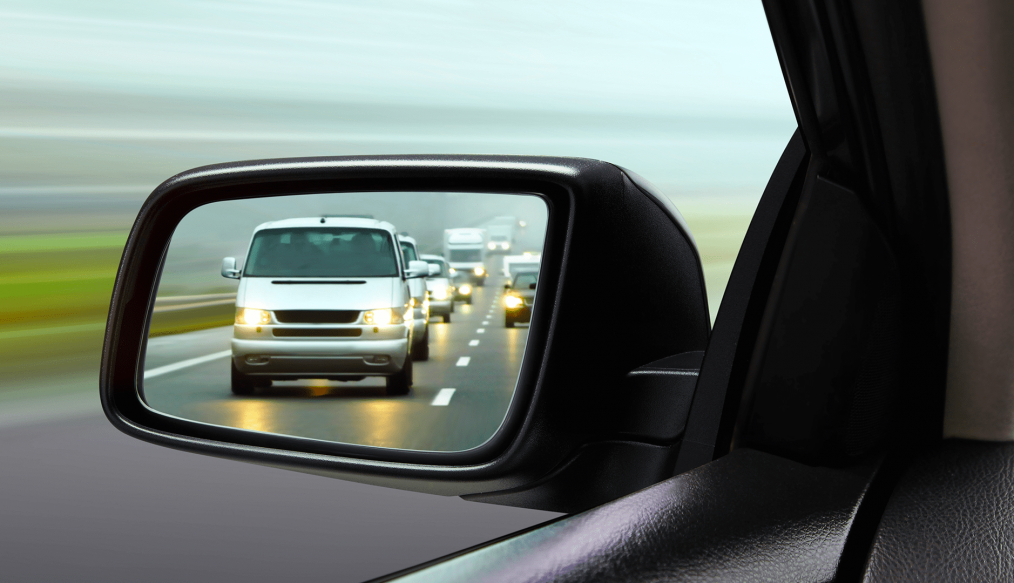 Conheça os diferentes tipos de sistema de retrovisão
