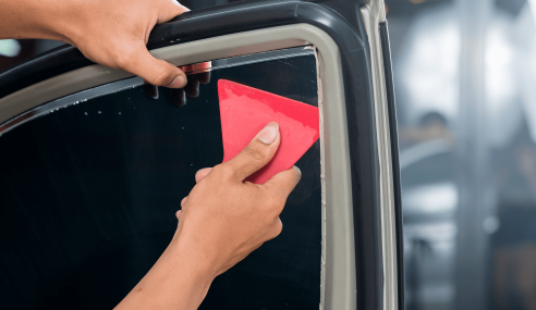 Insulfilm automotivo atrapalha a visão? Entenda o que diz a lei