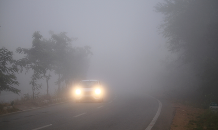 Neblina e baixa visibilidade: o que todo motorista precisa saber para ter segurança na estrada